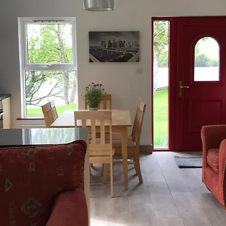 Διαμέρισμα Lakeside Lookout Bantry