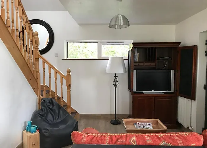 Lakeside Lookout Bantry